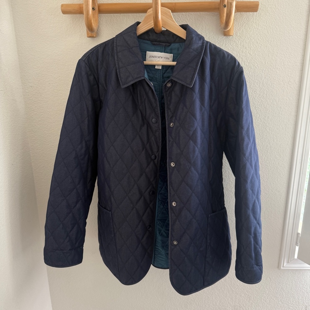 JONES NEW YORK vintage denim quilted barn jacket size M preppy capsule wardrobe
